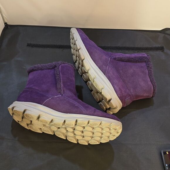 SKECHERS WOMEN'S ON THE GO JOY BUNDLE UP COZY ANKLE BOOTS - Picture 10 of 16